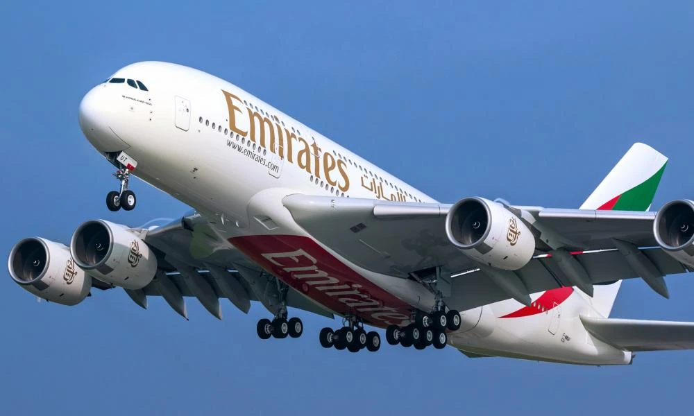 Έκτακτα μέτρα: Η Emirates απαγορεύει βομβητές και φορητούς ασυρμάτους μικρής εμβέλειας στις πτήσεις της